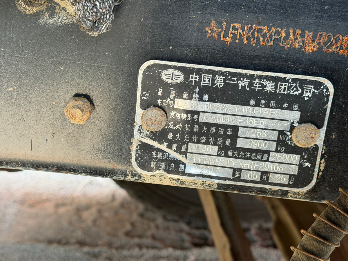 Used FAW Jiefang 350HP 6x4 Rear Dump Truck-2737