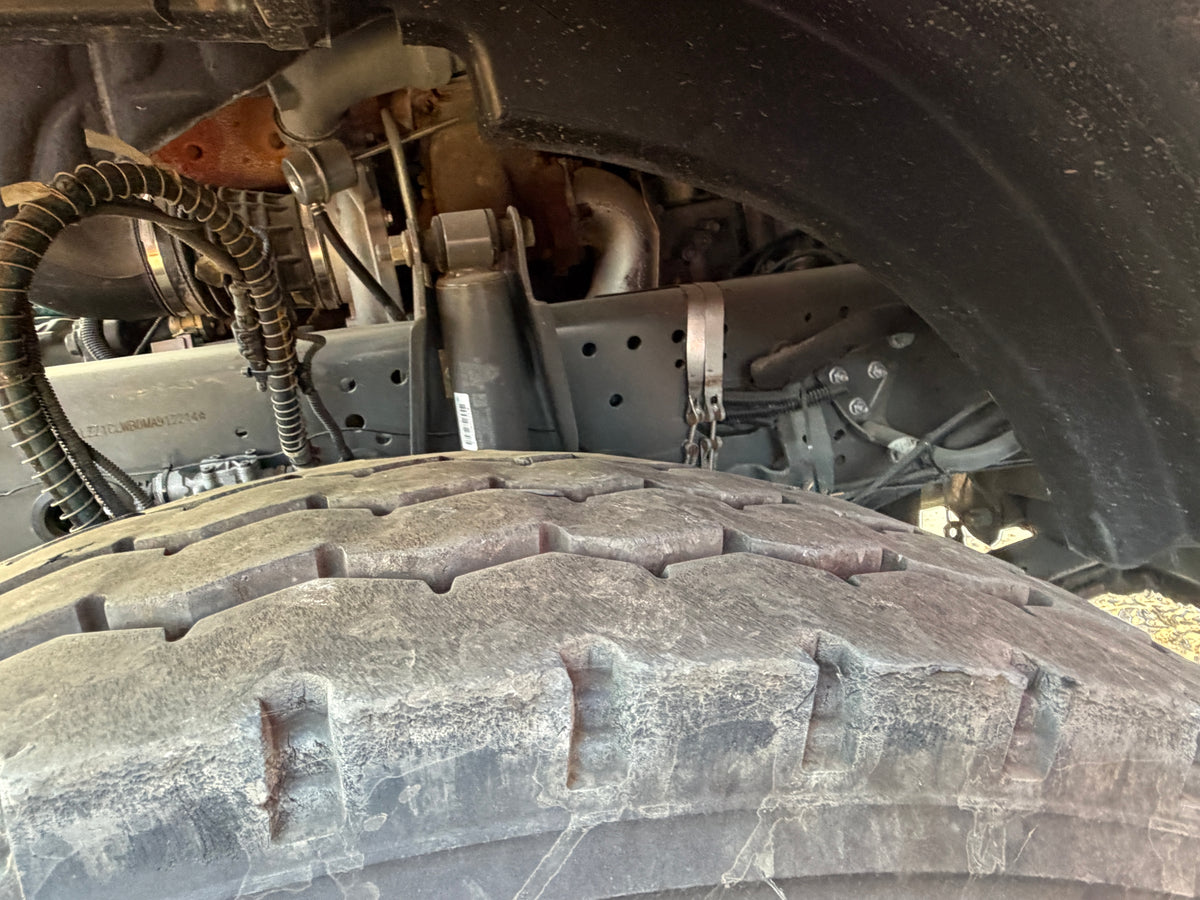 Used 2021 HOWO TH7 500 hp 6X4 Tractor Truck
