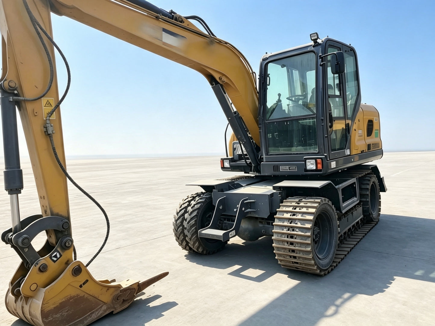 Used 2025 XCMG XE80WG 6.8 t Wheeled Excavator – Unit 00003