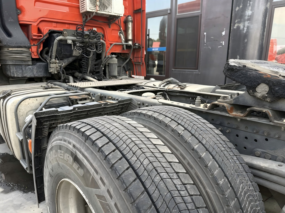 Used SINOTRUK SITRAK C7H 480 HP 6×4 Tractor Truck