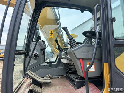 Used XCMG XE135D 13.2 t Crawler Excavator