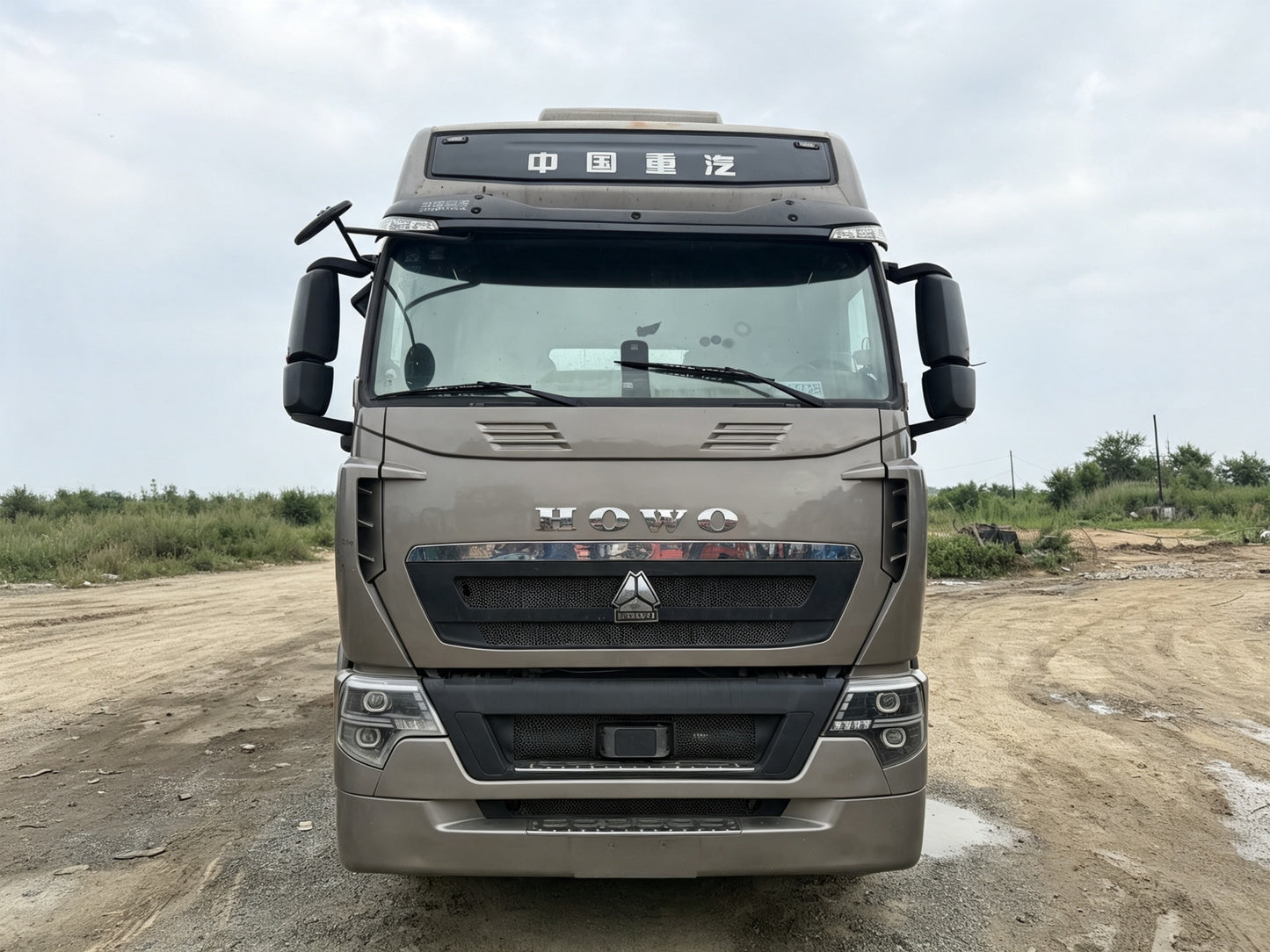 Used SINOTRUK HOWO TH7 480 HP 6×4 Tractor Truck
