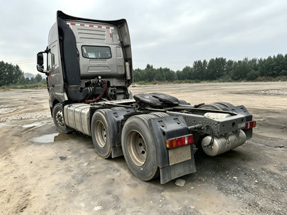 Used SINOTRUK HOWO TH7 480 HP 6×4 Tractor Truck