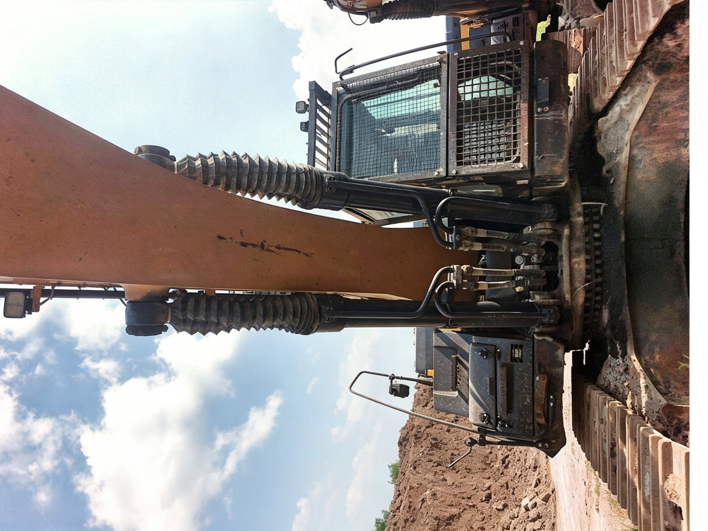 Used 2022 XCMG XE600DK MAX 59.5 t Crawler Excavator – Unit 00109