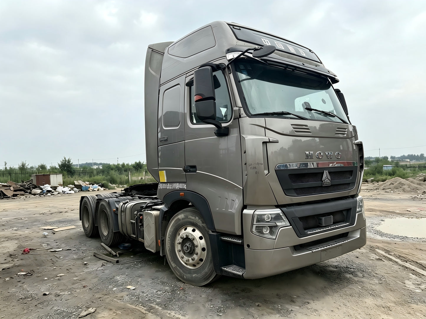 Used SINOTRUK HOWO TH7 480 HP 6×4 Tractor Truck