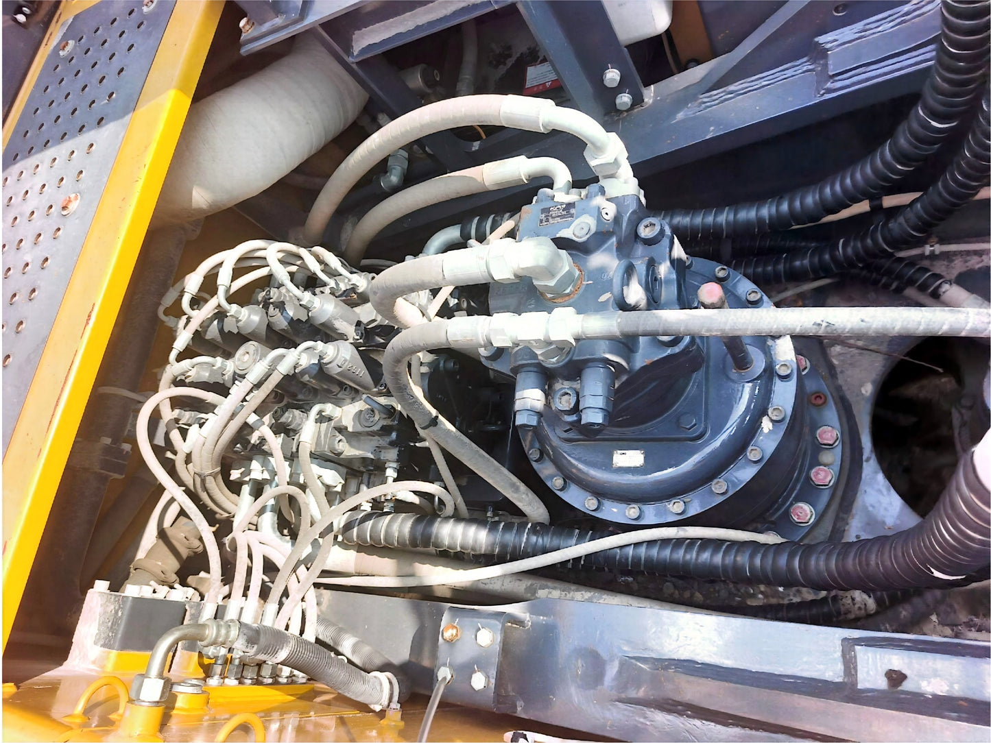Used 2021 XCMG XE490DK 48 t Crawler Excavator – Unit 03390