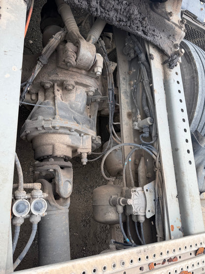 Used SINOTRUK HOWO TH7 480 HP 6×4 Tractor Truck