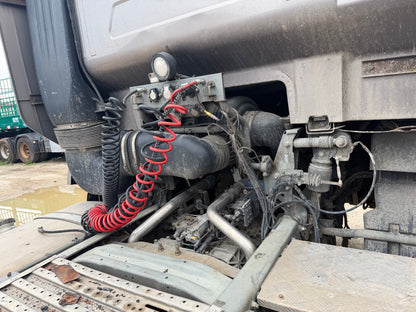 Used SINOTRUK HOWO TH7 480 HP 6×4 Tractor Truck