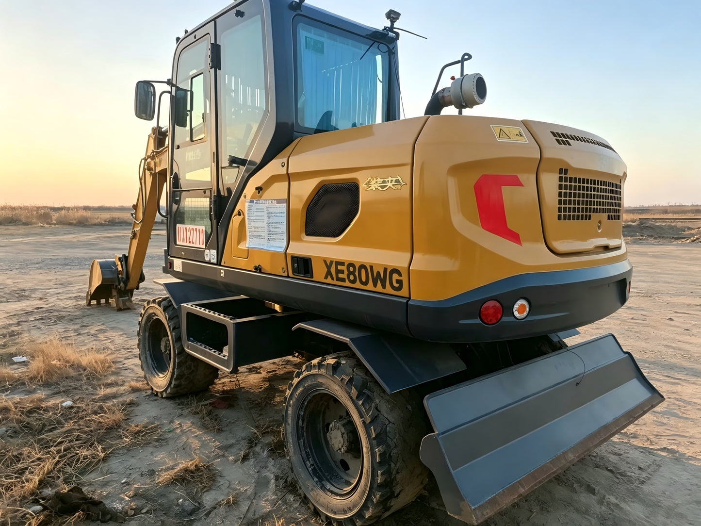 Used 2025 XCMG XE80WG 6.9 t Wheeled Excavator – Unit 00082