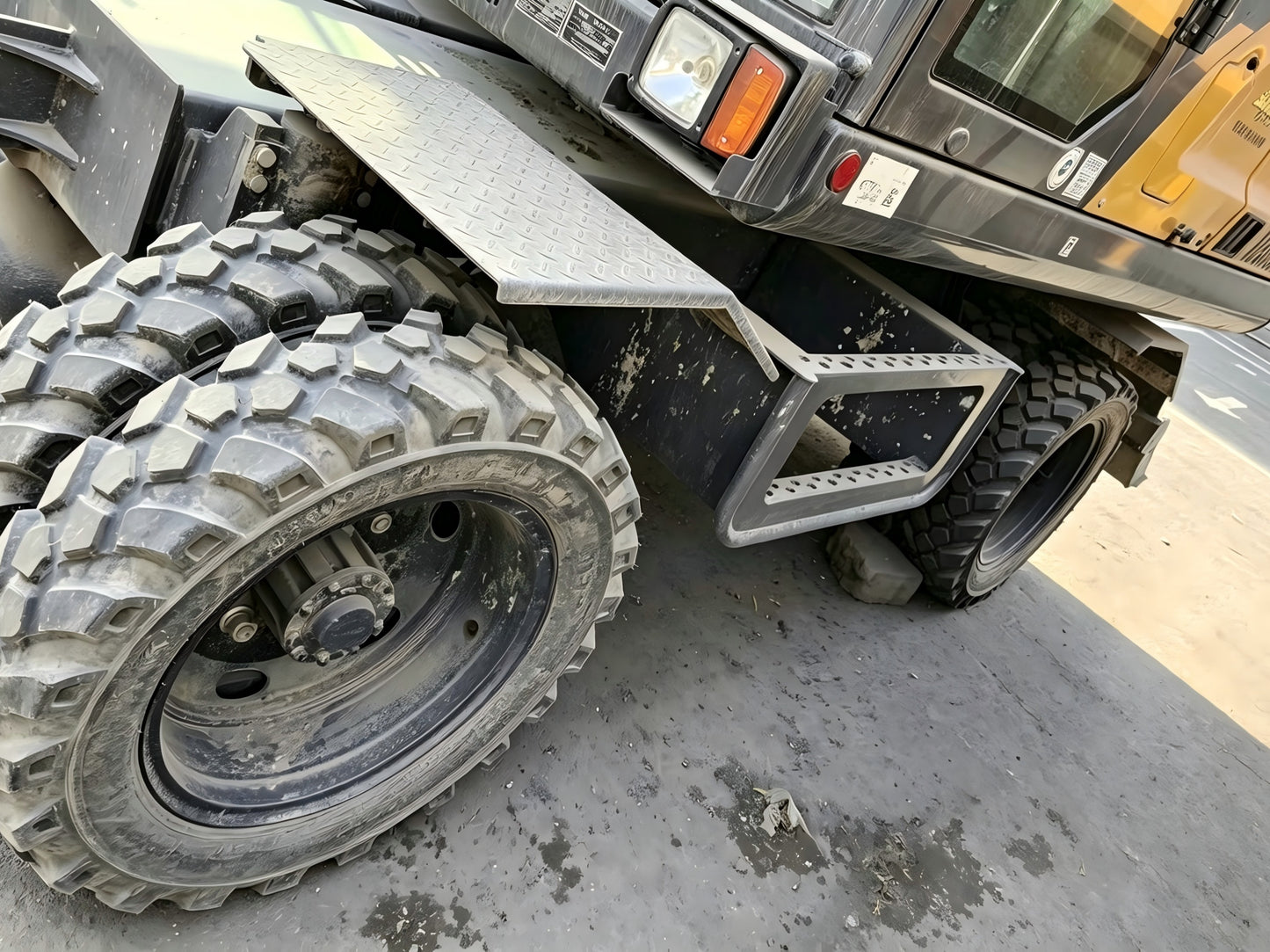 Used 2025 XCMG XE80WG 6.8 t Wheeled Excavator – Unit 00003