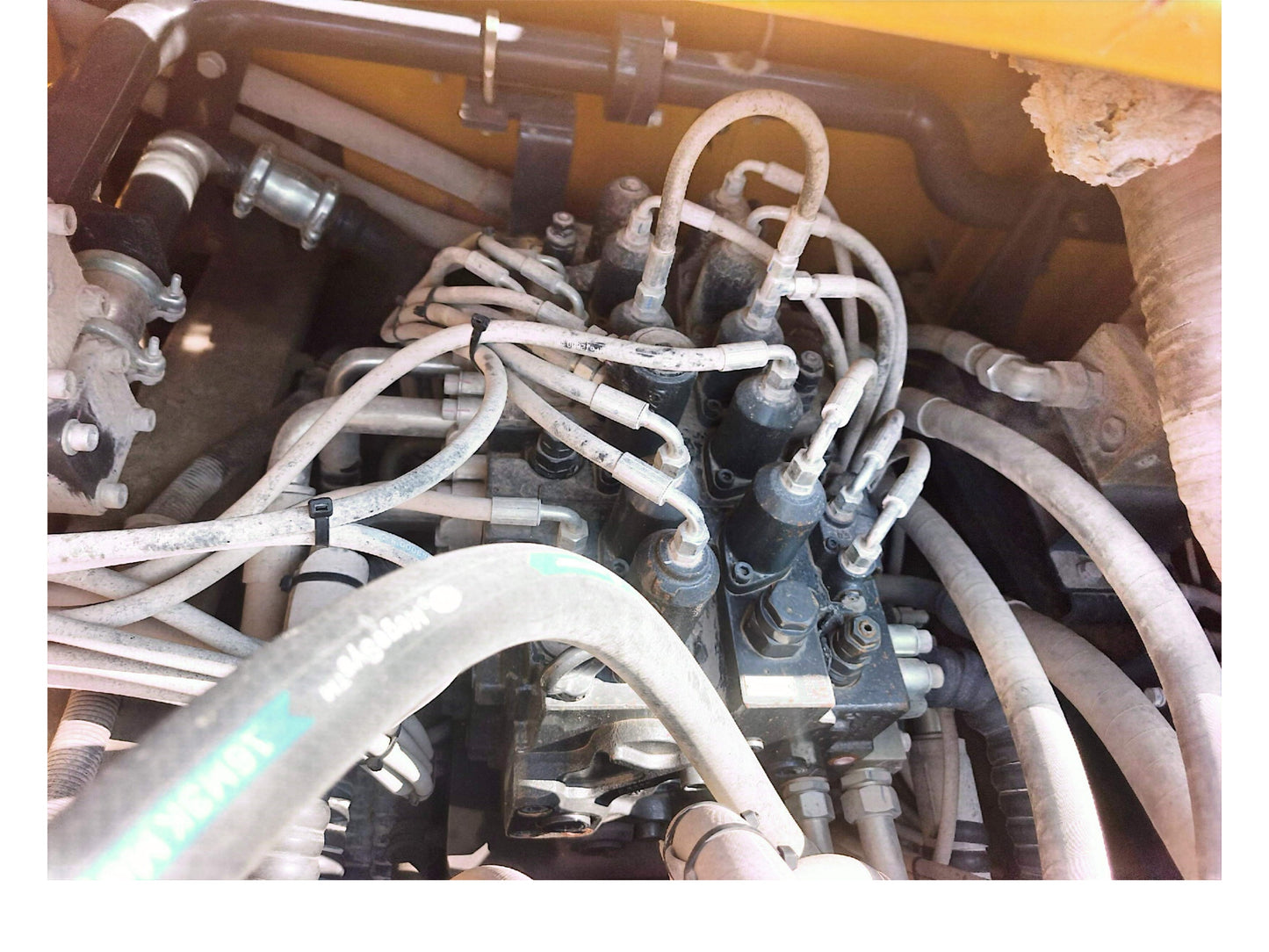 Used 2022 XCMG XE600DK MAX 59.5 t Crawler Excavator – Unit 00109