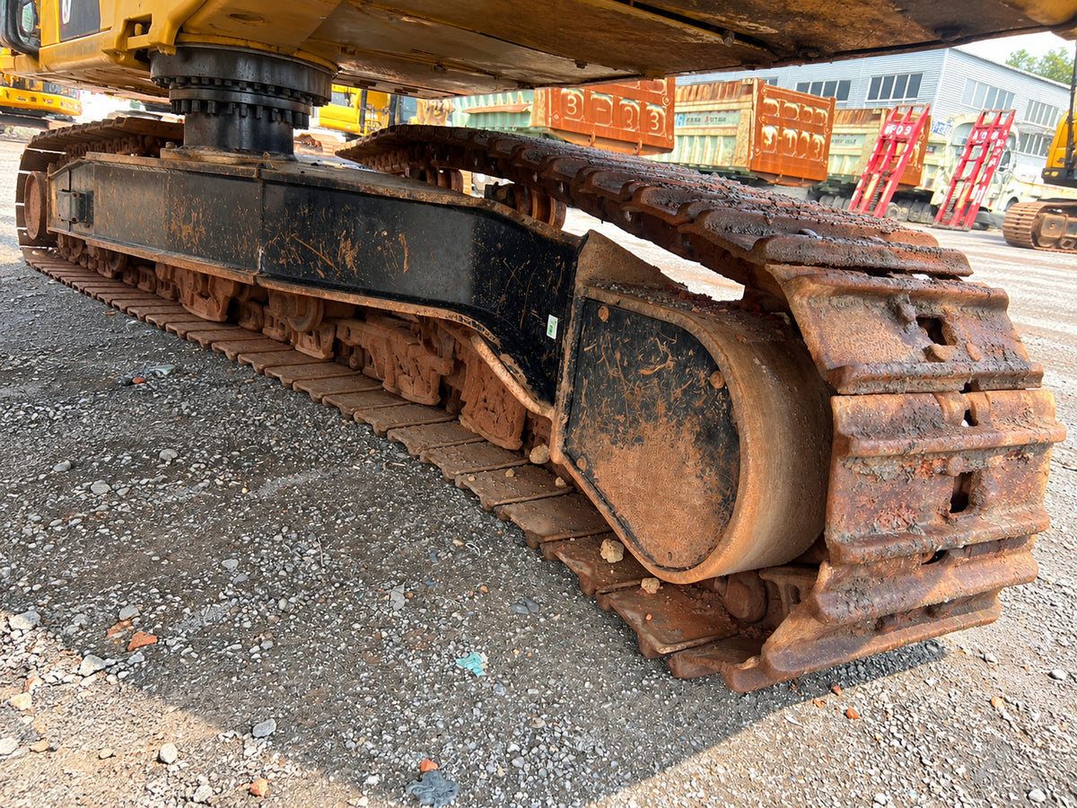 Used 2023 A42 CAT 333 32.9 t 7400h Crawler Excavator – Unit CAT333