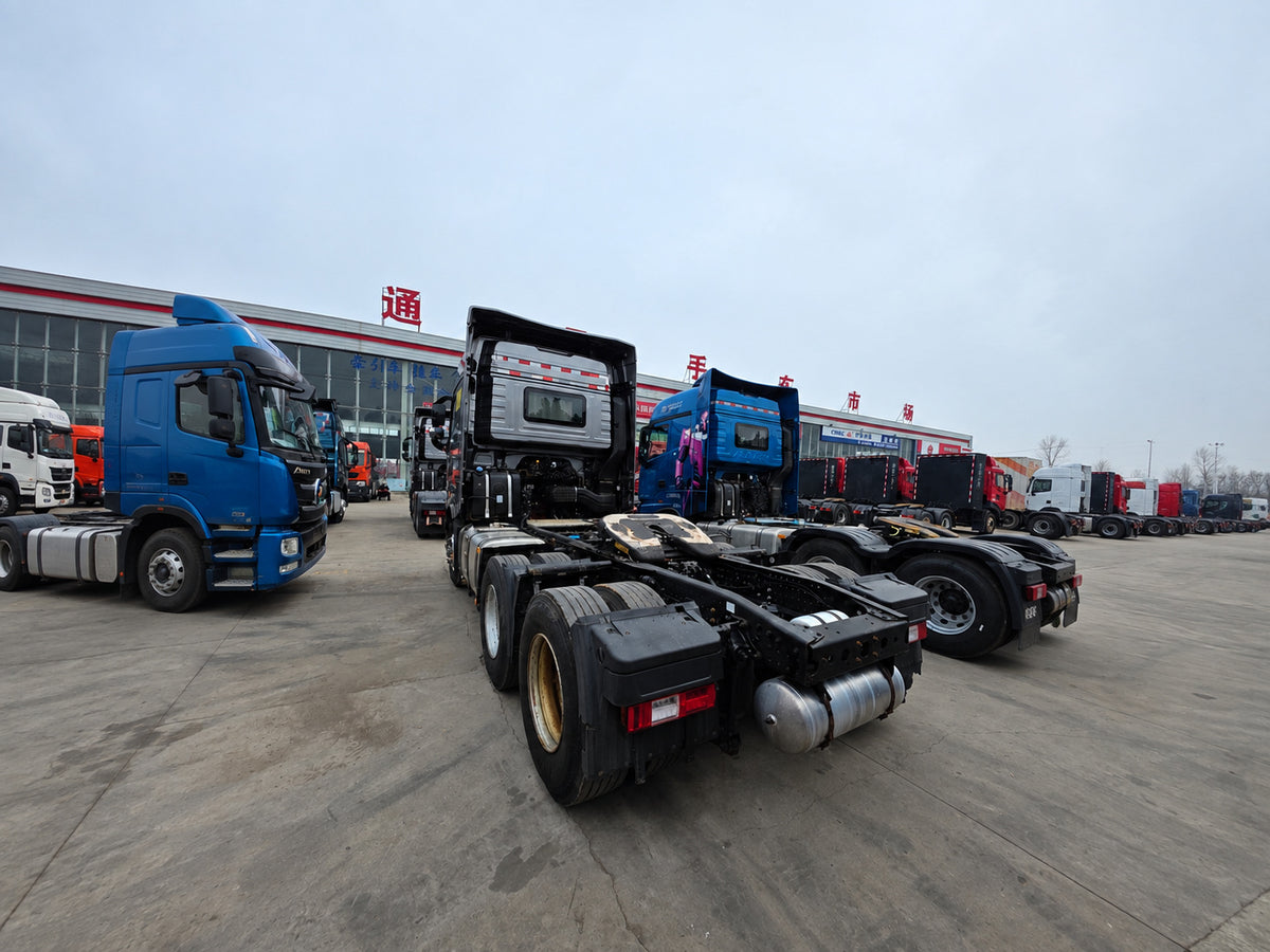 Used 2022 FOTON AUMAN GALAXY 580 hp 36,0000km 6X4 Tractor Truck
