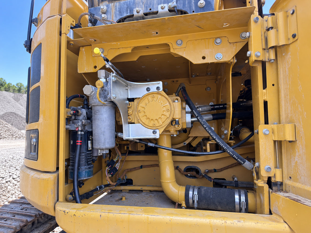 Used 2023 A42 CAT 333 32.9 t 7400h Crawler Excavator – Unit CAT333