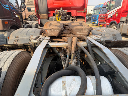 Used July 2020 SINOTRUK HOWO T7H Heavy Duty Version Manual Transmission 430 hp 6X4 Tractor Truck