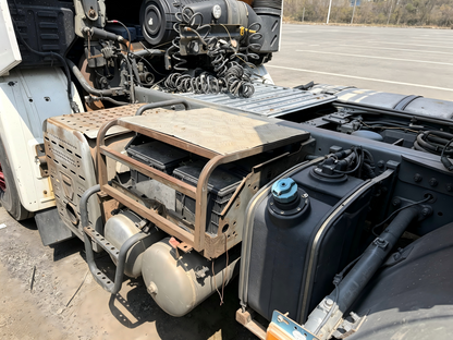 Used XCMG Hanfeng G9 550 HP 6×4 Tractor Truck-0231