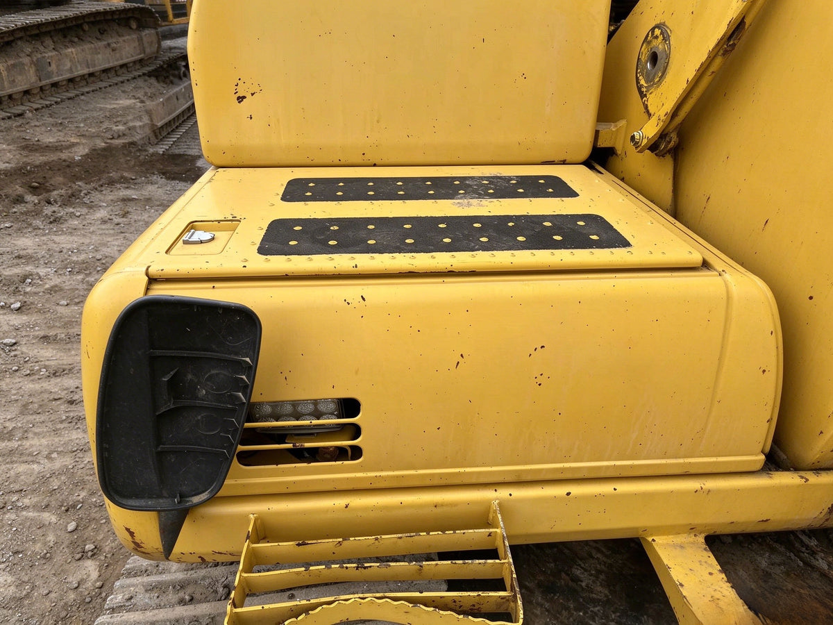 Used 2018 KOMATSU PC360-8M0 33.55 t Crawler Excavator – Unit PC360