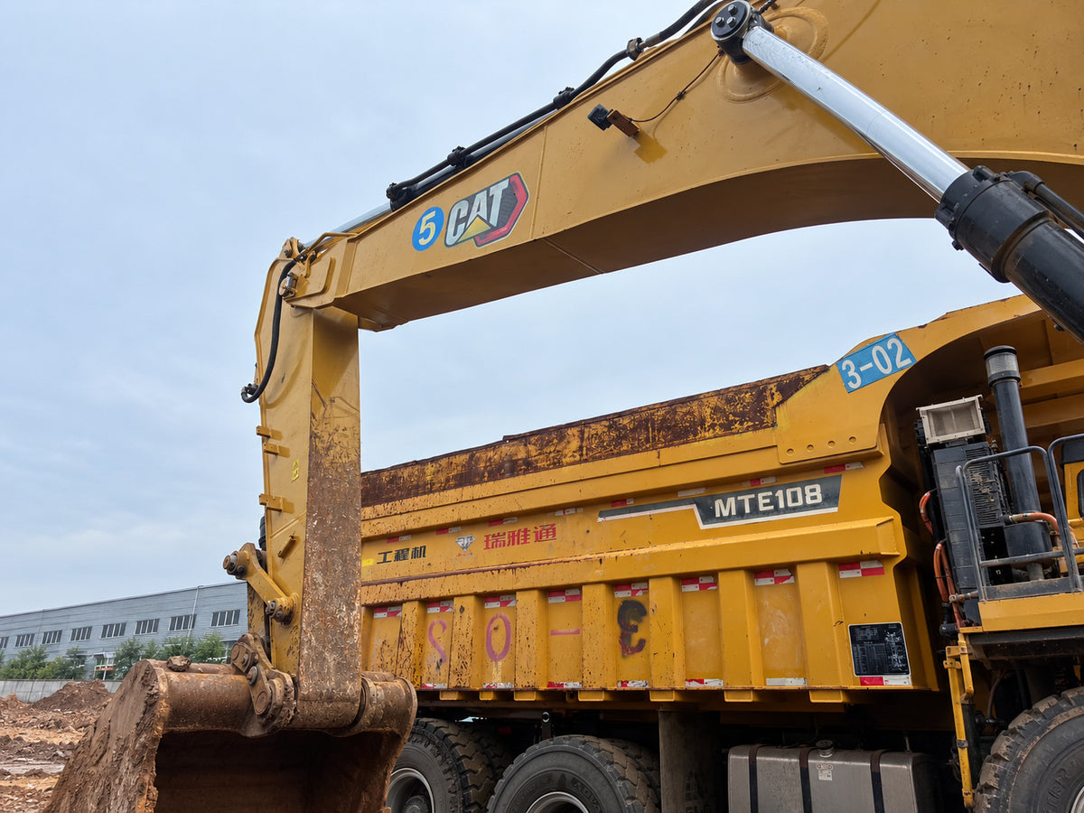Used 2023 A41 CAT 333 32.9 t 6600h Crawler Excavator – Unit CAT333