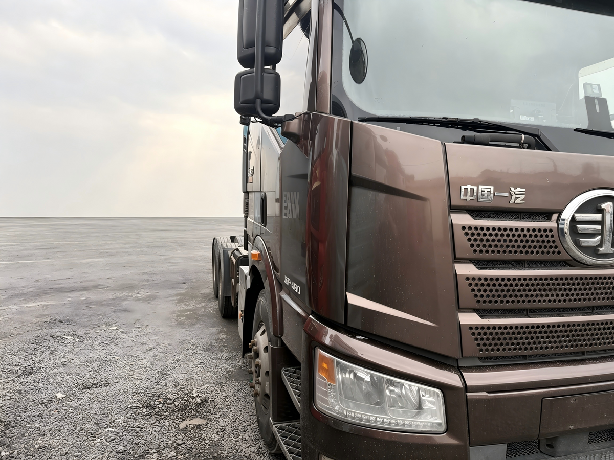 Used FAW Jiefang New J6P 460 HP 6×4 Tractor Truck-3844