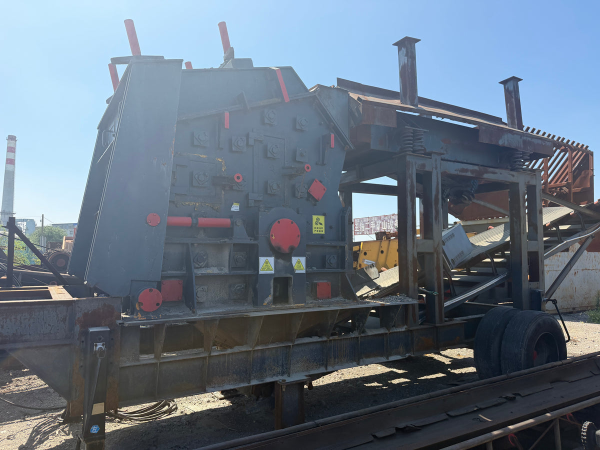 Used PF1315 Tire-type Mobile Impact Crushing Station