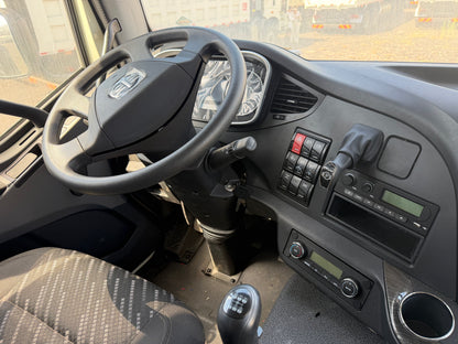New FAW Jiefang J6P‑390 390 hp 8X4 Dump Truck