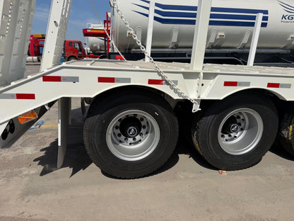 New XCMG XG0CDT860P 72420 kg 13.75 m Lowbed Semi-Trailer