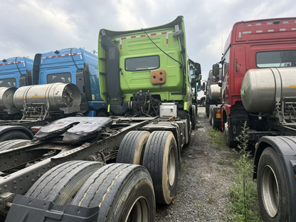 Used 2020 Sinotruk Howo 540 hp 6X4 6.895 m Tractor Truck