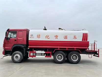 Used Sinotruk HOWO 371 hp 6X4 20,000L Water Sprinkler Truck-001