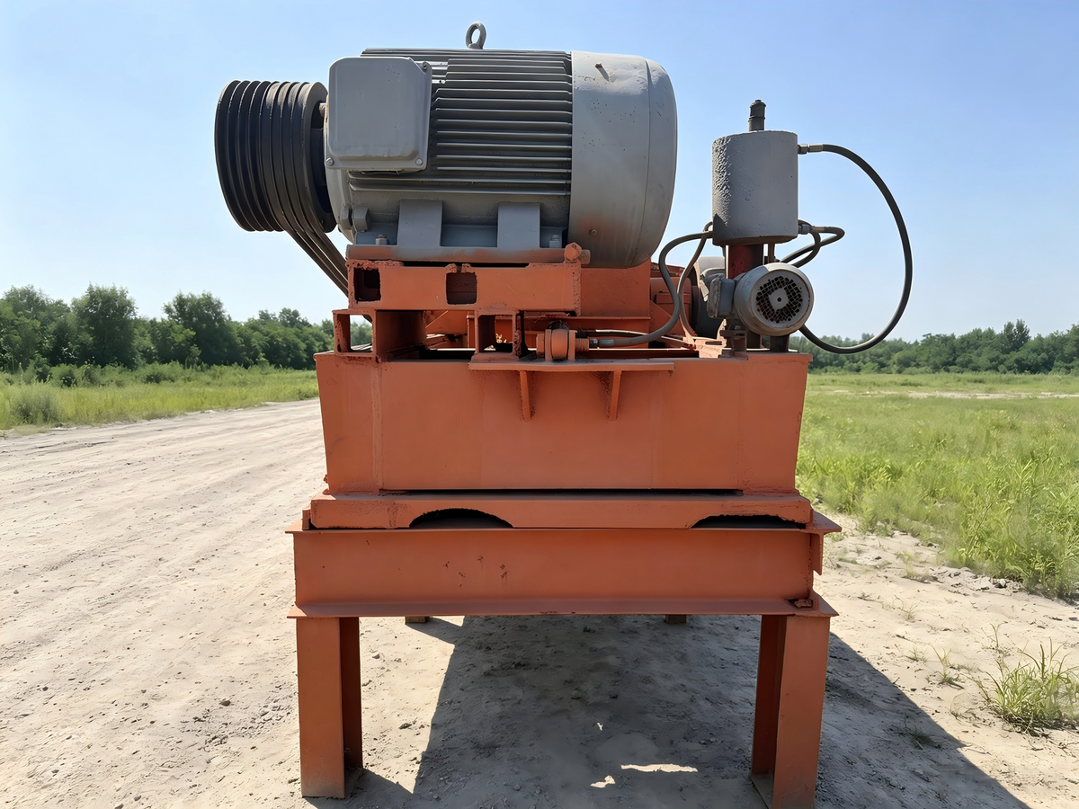 Used Yuefeng PCX-1010 High-efficiency Fine Crusher