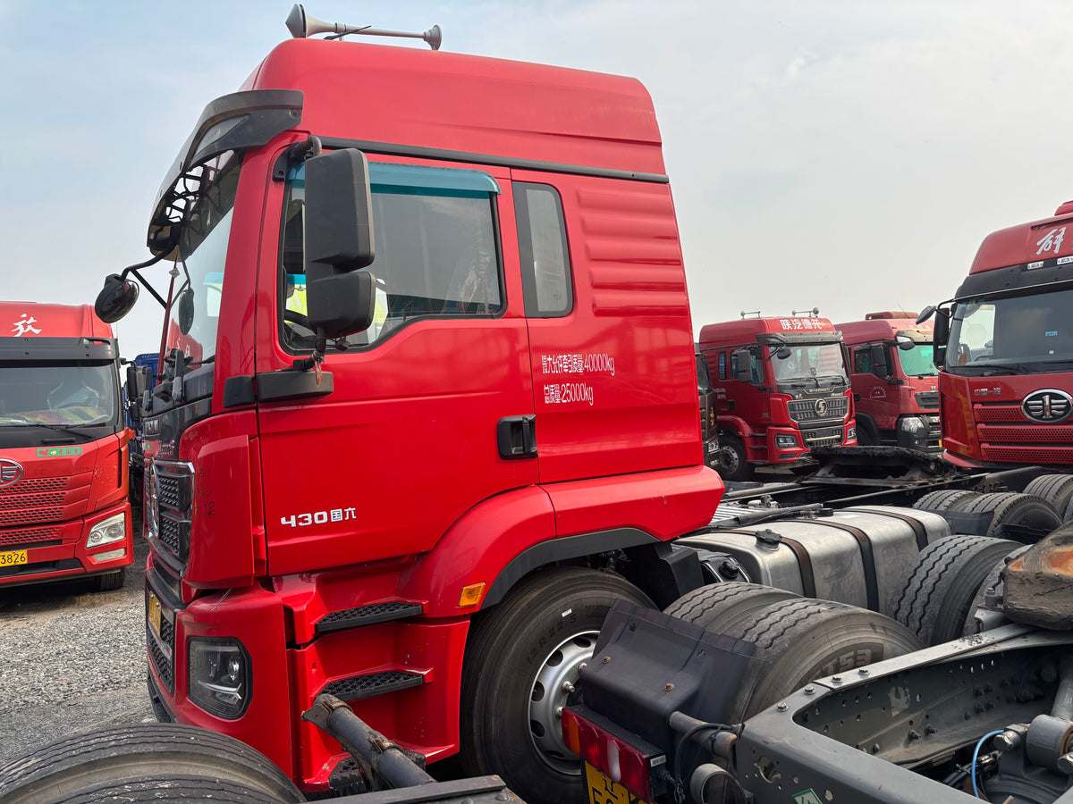 Used Jan 2023 SHACMAN Delong M3000S Manual Transmission 430 hp 366625km 6X4 Tractor Truck