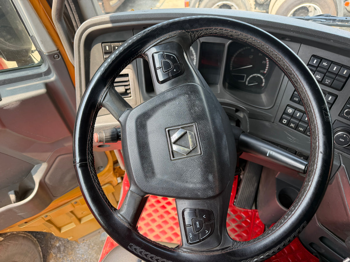Used XCMG Hanfeng G9 550 HP 6×4 Tractor Truck-0231