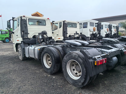 Used Sinotruk HOWO 430 hp 6X4 6.9 m Tractor Truck-001