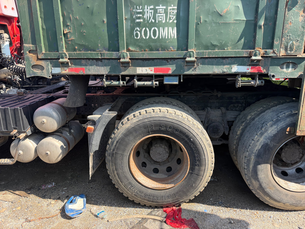 Used Shacman Delong New M3000 430 HP 6×4 Tractor Truck-9887