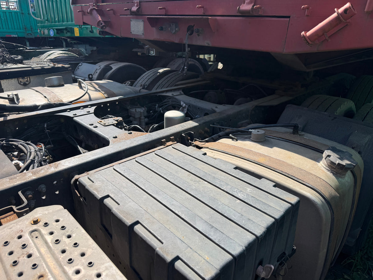 Used Shacman Delong New M3000 430 HP 6×4 Tractor Truck-7833
