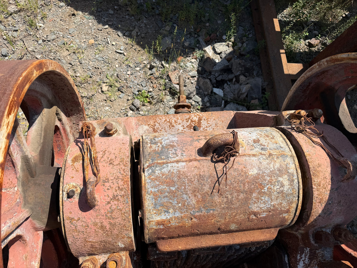 Used Yuefeng PE‑600×900 7t Jaw Crusher