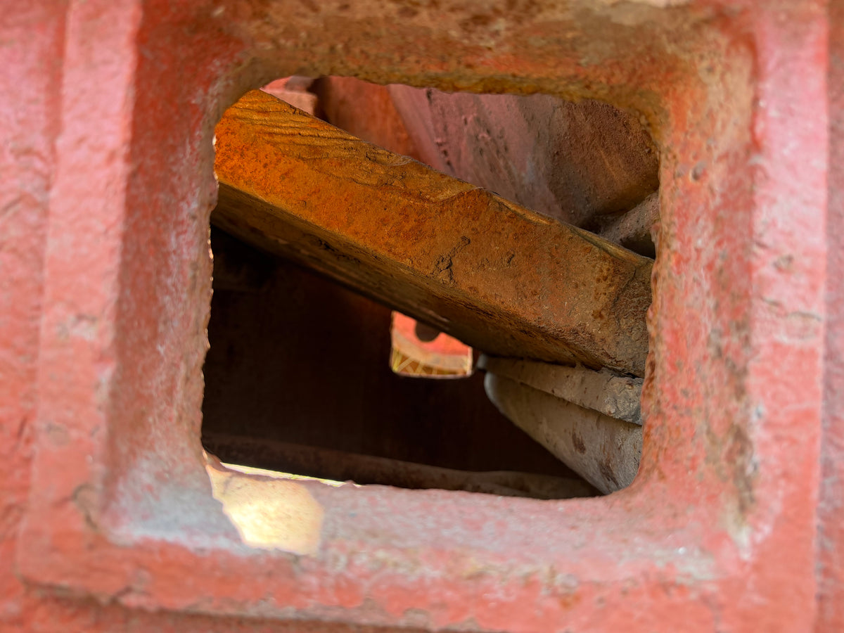 Used Yuefeng PE750×1060 17t Jaw Crusher