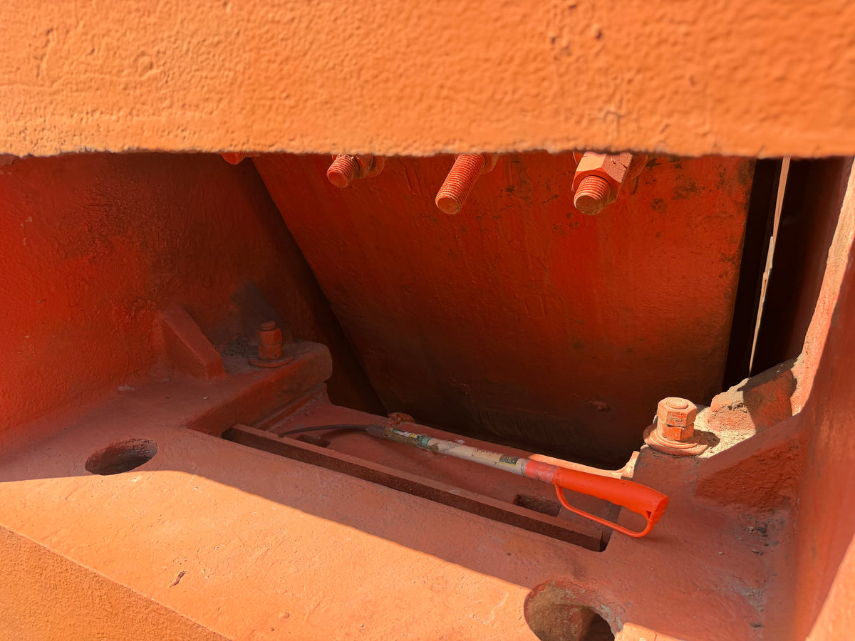 Used Yuefeng PE750×1060 17t Jaw Crusher