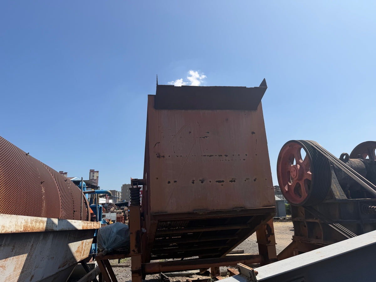 Used Yuefeng 3YK1548 1.5×4.8m Triple Layer Circular Vibrating Screen