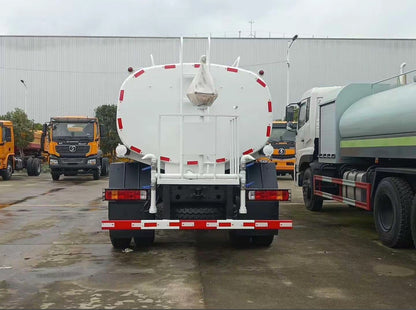 Used Sinotruk HOWO 220~280 hp 4X2 Water Sprinkler Truck