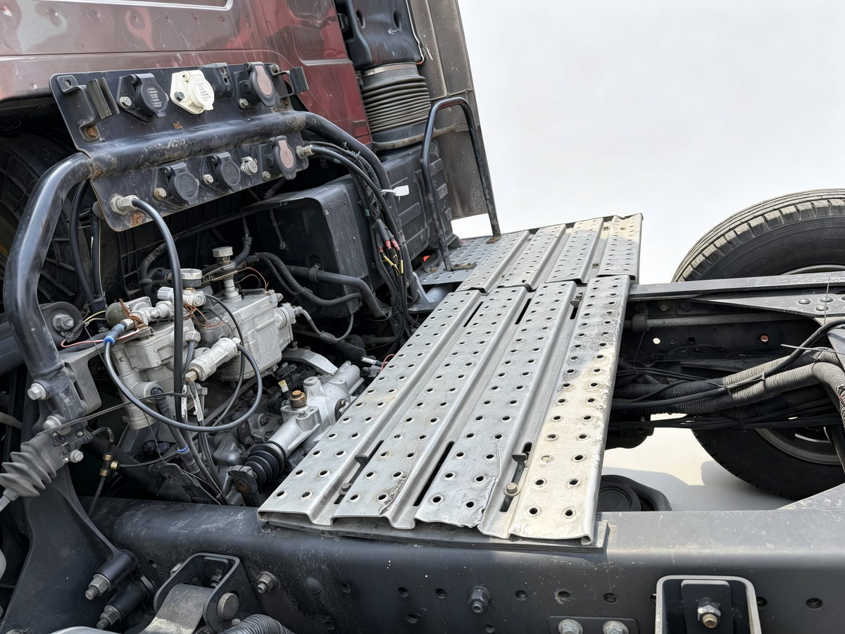 Used FAW J6P 390HP 6×4 Tractor Truck-1839