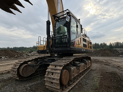 Used SANY SY870H 78.6 t Crawler Excavator - Unit 870H