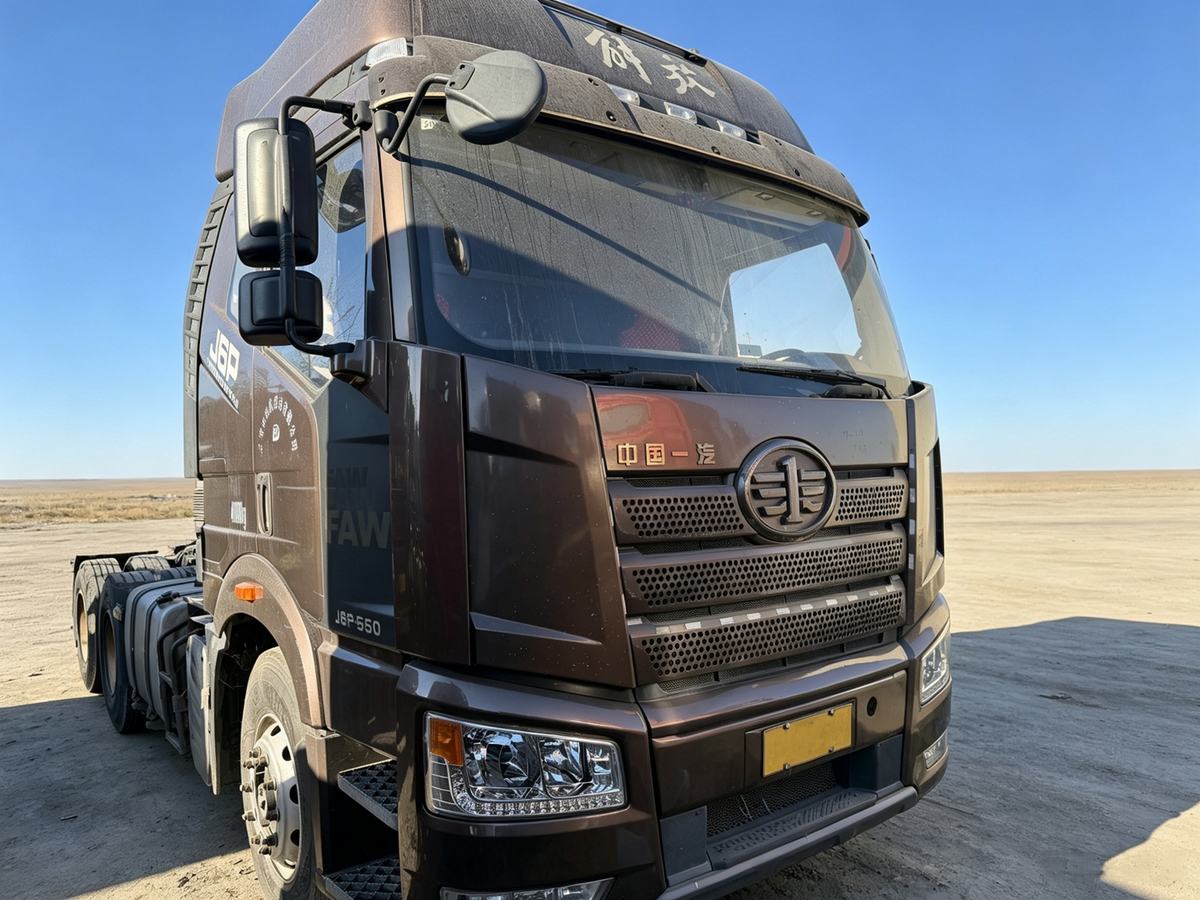 Used 2019 FAW Jiefang J6P 550 hp 6X4 Tractor Truck
