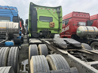 Used 2020 Sinotruk Howo 540 hp 6X4 6.895 m Tractor Truck