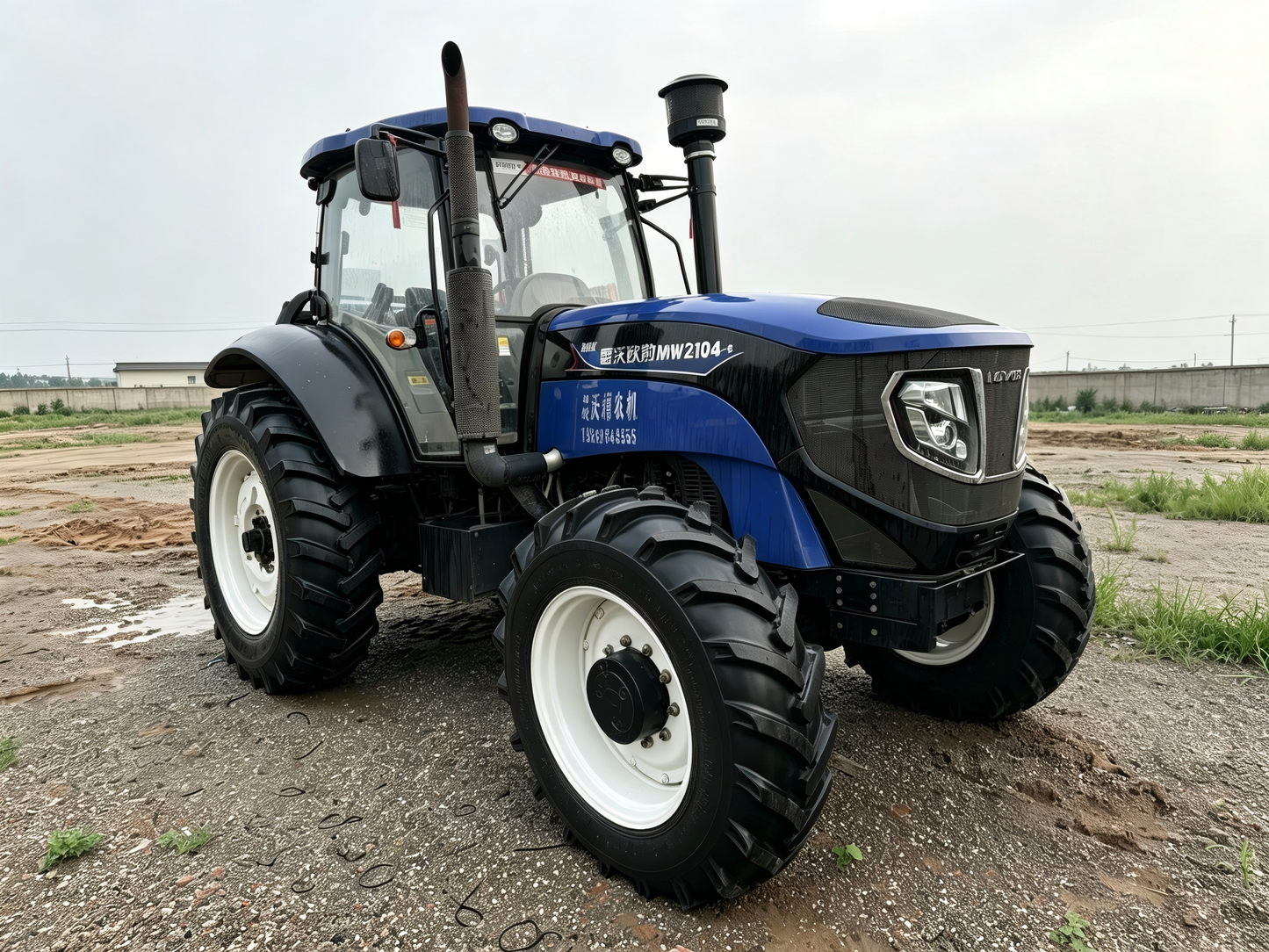 Used LOVOL Oubao MW2104-6 210 HP 4WD Tractor