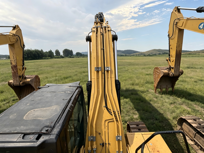 Used CAT 330 30.8 t Crawler Excavator - Unit 336