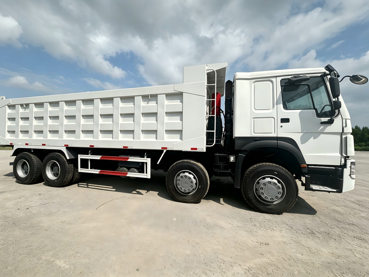 Remanufactured Sinotruk Howo 371 hp 8X4 Dump Truck