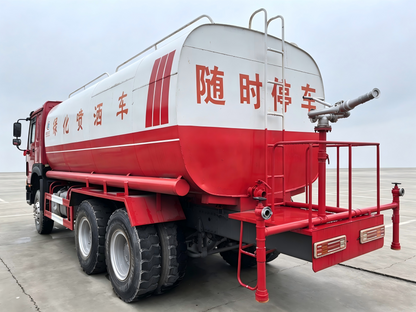Used Sinotruk HOWO 371 hp 6X4 20,000L Water Sprinkler Truck-001