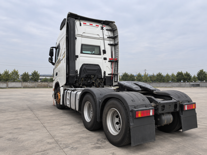 Used 2023 Shacman X6000 610 hp 6X4 220,000km Tractor Truck