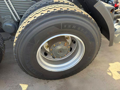 Remanufactured Sinotruk HOWO 371 HP 6×4 Tractor Truck