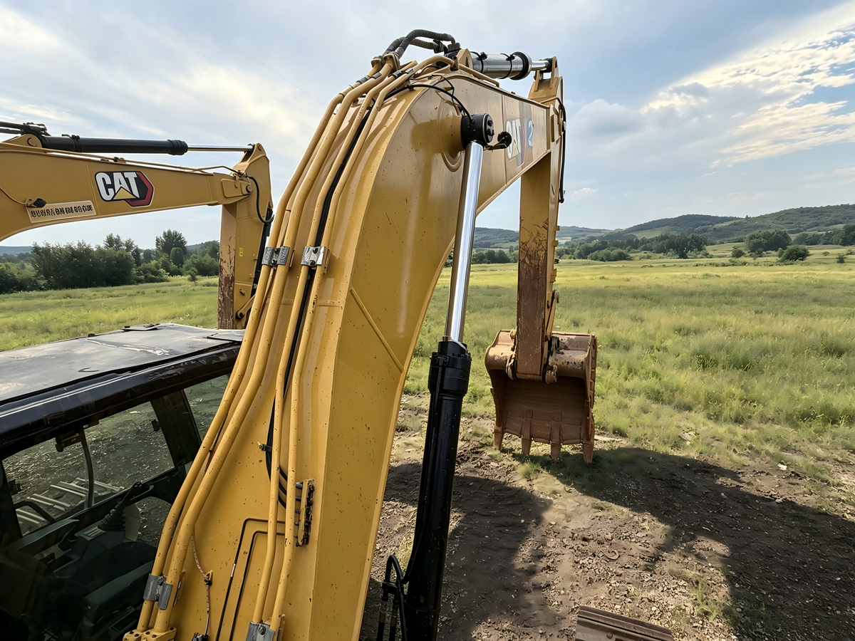 Used CAT 336GC 33.9-35.4 t Crawler Excavator - Unit 333